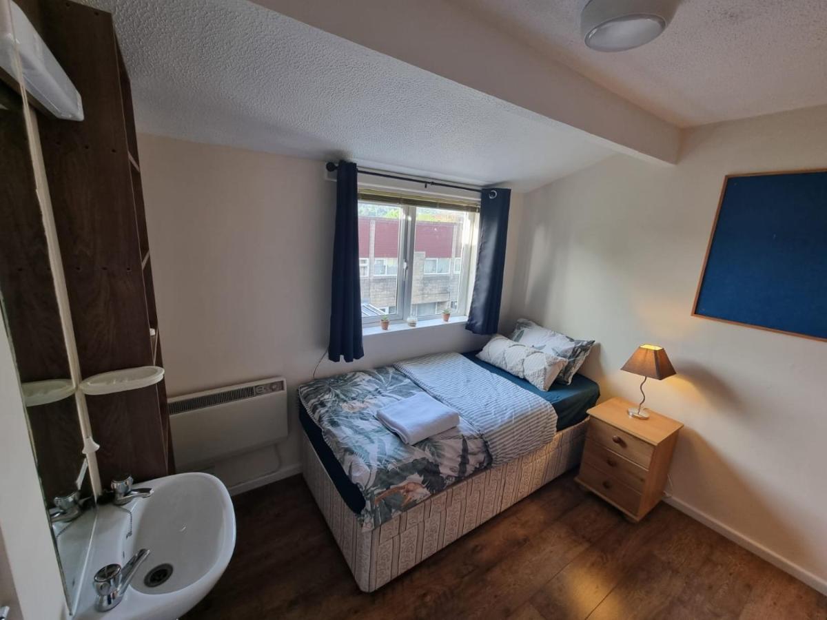 Private Rooms 巴斯 外观 照片