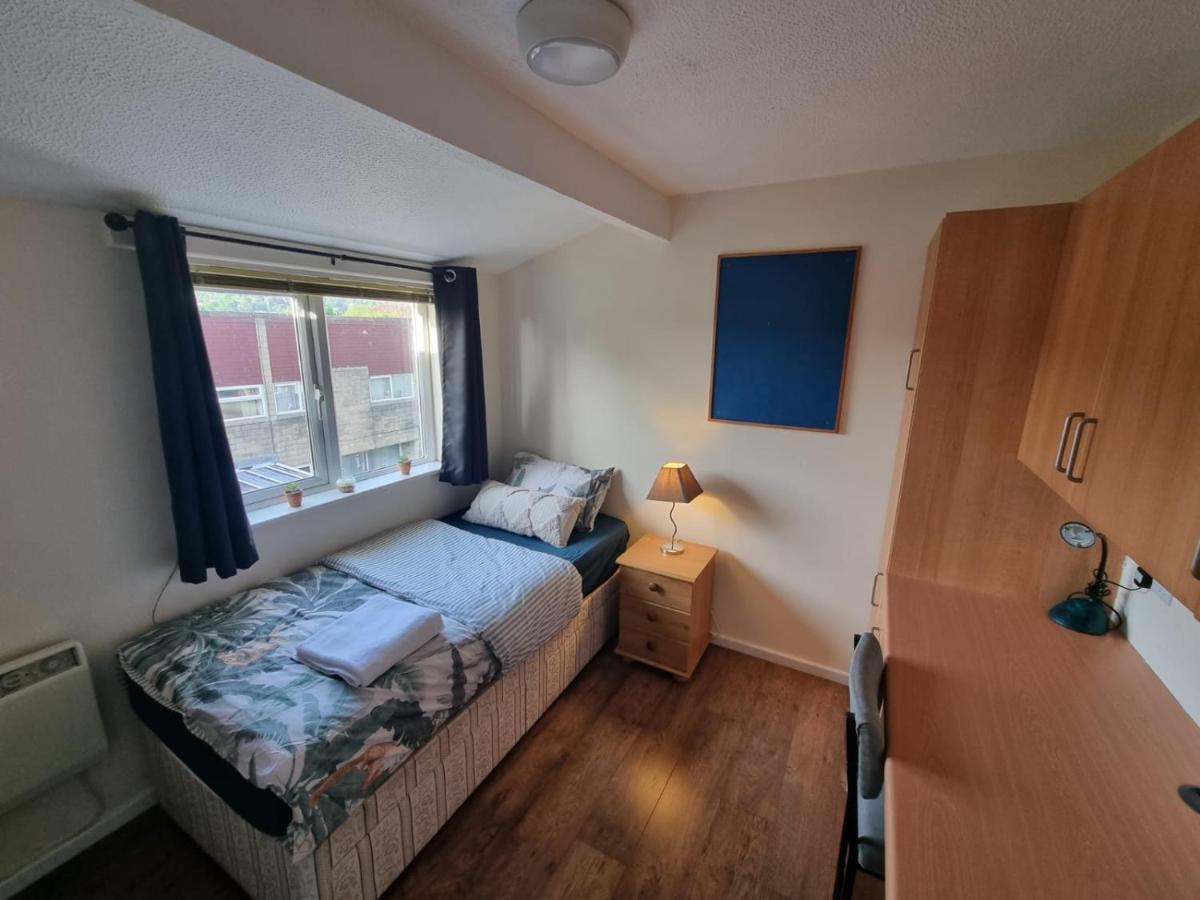 Private Rooms 巴斯 外观 照片